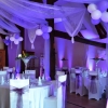 Mariage parme et blanc