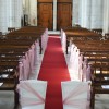 Chaises des mariés dans l'église