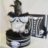 Urne corset noire et blanche